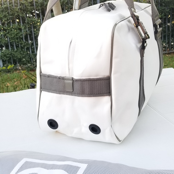 Chanel Rare Sports Line White Canvas Vintage Boston 40 duffle Carryall Tote bag - Picture 13 of 16